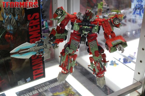 SDCC 2016   Generations Platinum Series And Titans Return Preview Night Display 104 (104 of 157)